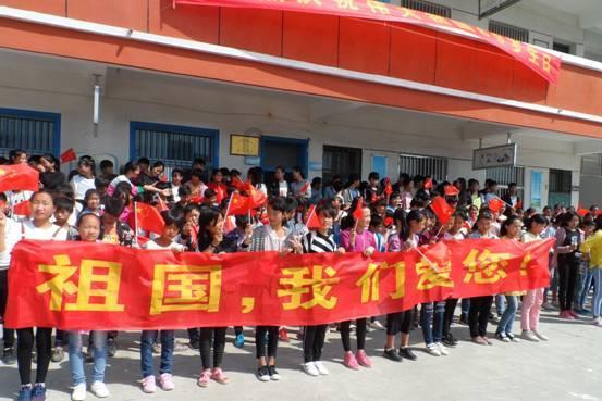广元丨黄蜡石，光泽温润，质地细腻，让人一见倾心